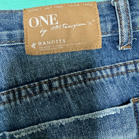 Jean shorts size 28 - Picture 3 of 3